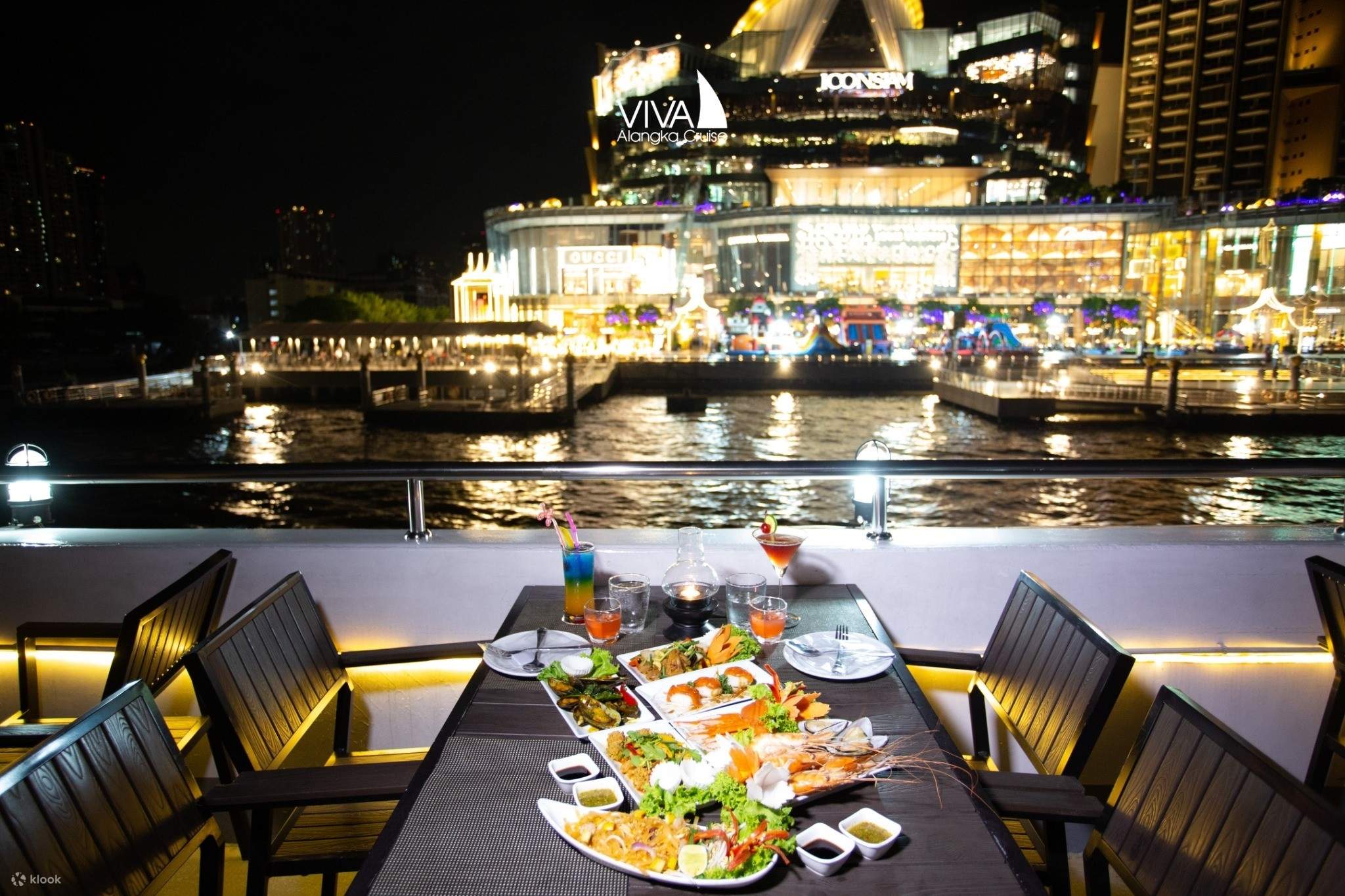 Alangka Cruise at IconSiam Pier no.4 - Thai Pass