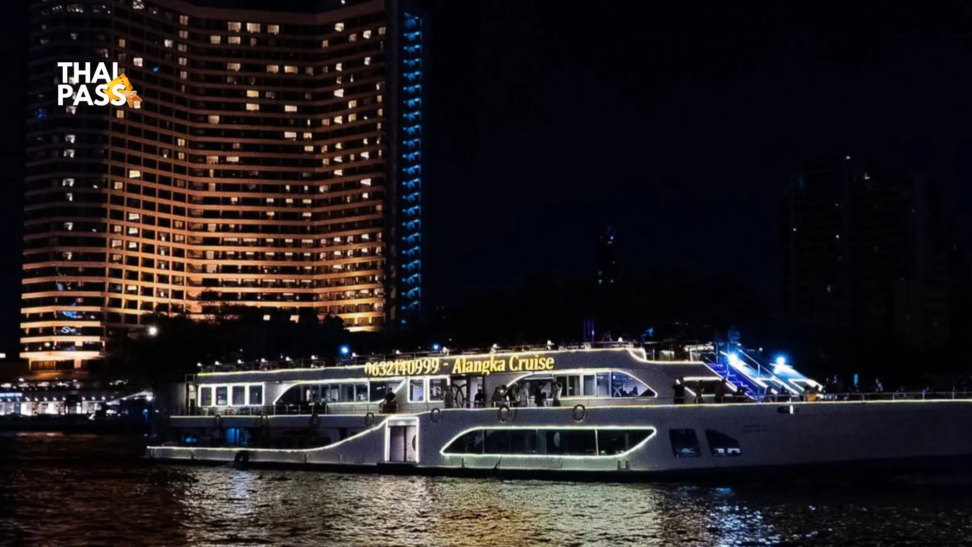 Alangka Cruise at IconSiam Pier no.4 - Thai Pass