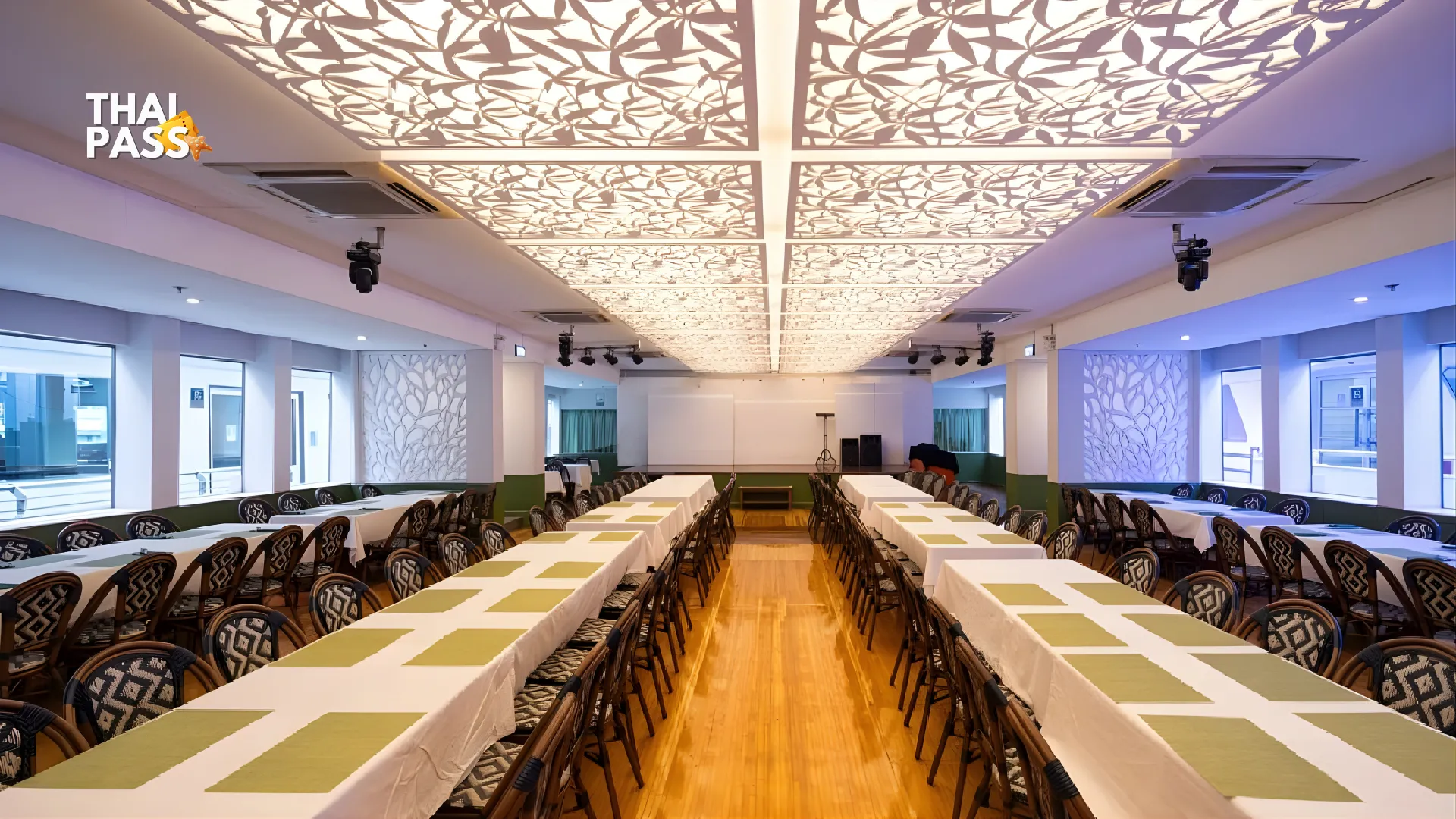 Riverside Faraya Cruise (Halal) in Bangkok - Thai Pass