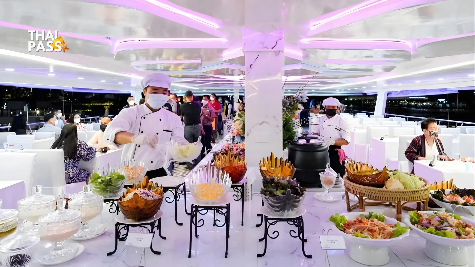 Smile Riverside Dinner Cruise in Bangkok - Thai Pass