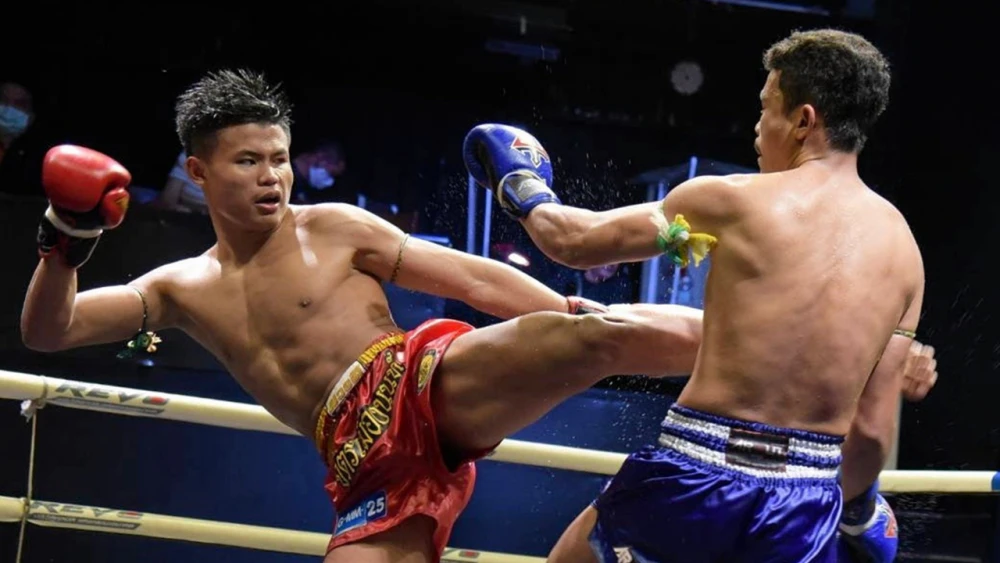 Phuket Friday Night Muay Thai Fight at Rawai MuayThai Boxing Camp_thumbnail_thethaipass.com