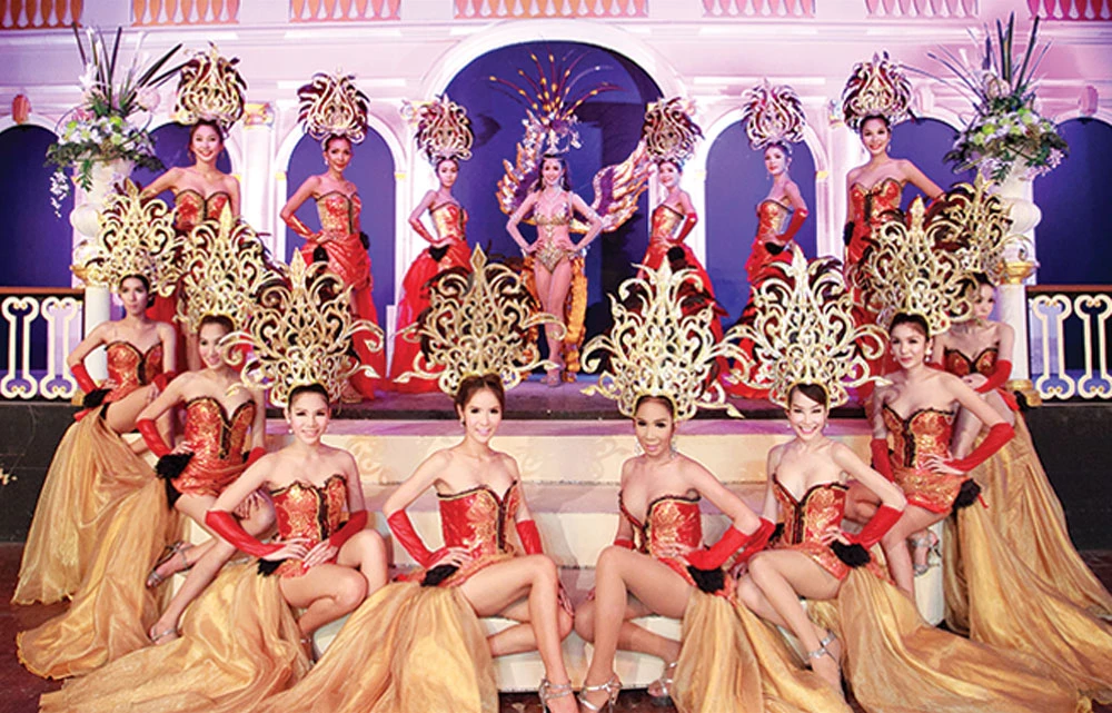 Golden Dome Cabaret - Non-Thai Resident_thumbnail_thethaipass.com