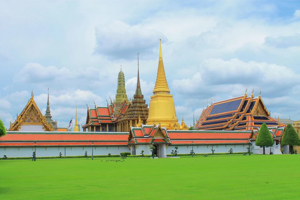 Best of Bangkok: Temples & Long-tail Boat Tour with Lunch English Guide_thumbnail_thethaipass.com