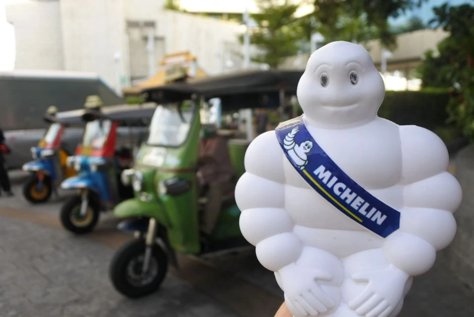 Bangkok: Michelin Guide Street Food Tour by Tuk Tuk with English Guide_thumbnail_thethaipass.com