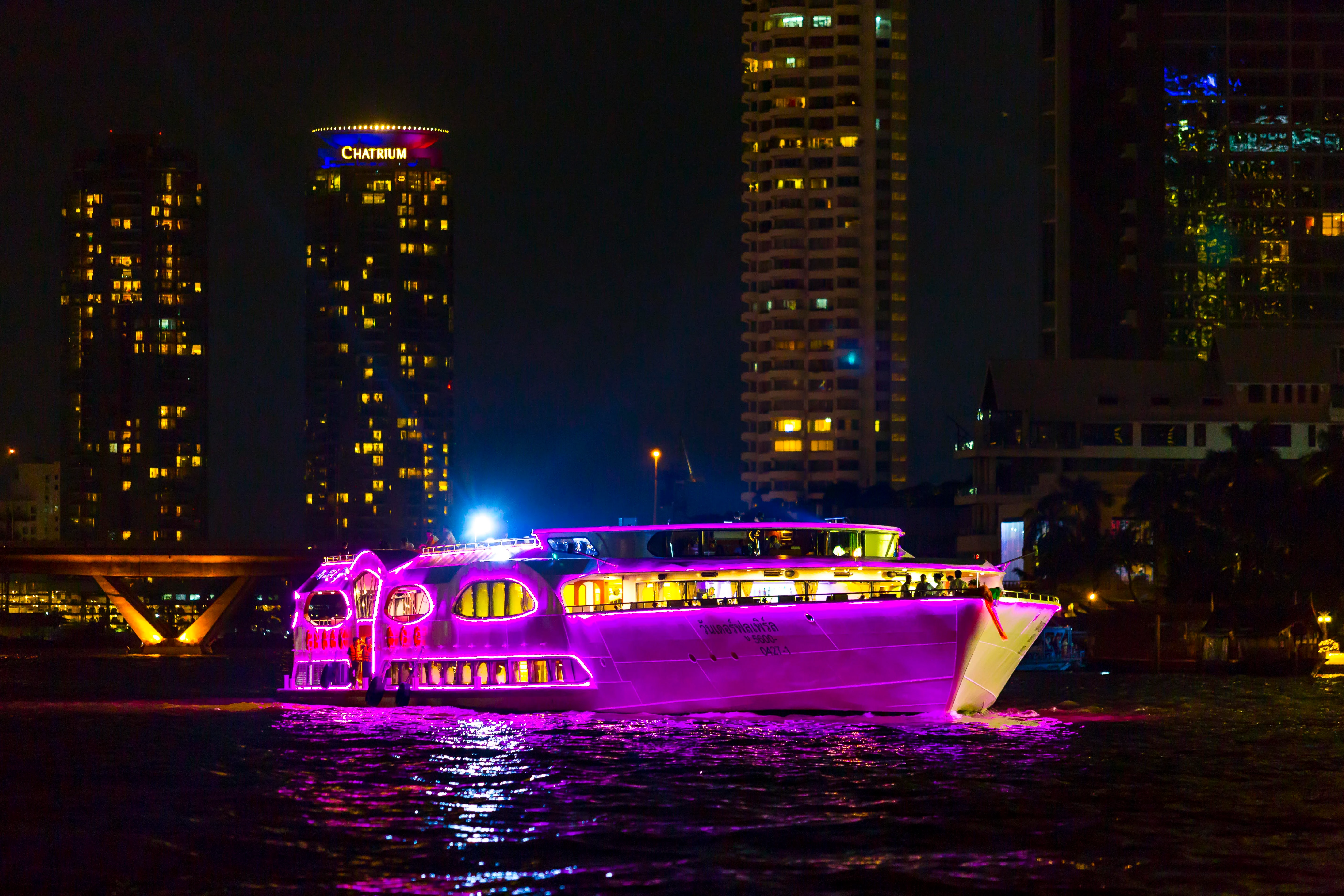 Wonderful Pearl Cruise in Bangkok at River City Pier_thumbnail_thethaipass.com