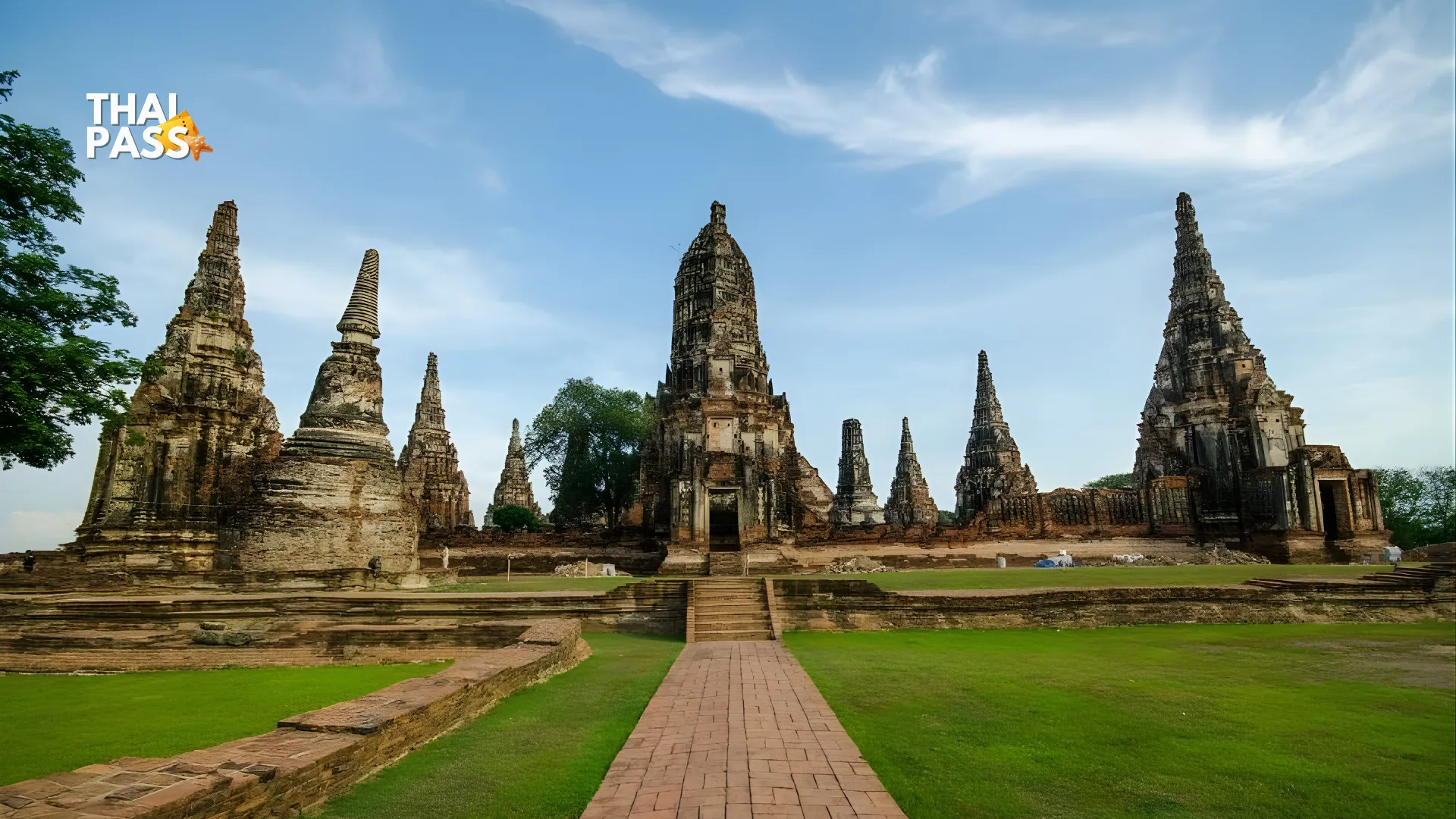 From Bangkok: Maeklong Railway Market, Floating Market and Ayutthaya Tour with English Guide_thumbnail_thethaipass.com